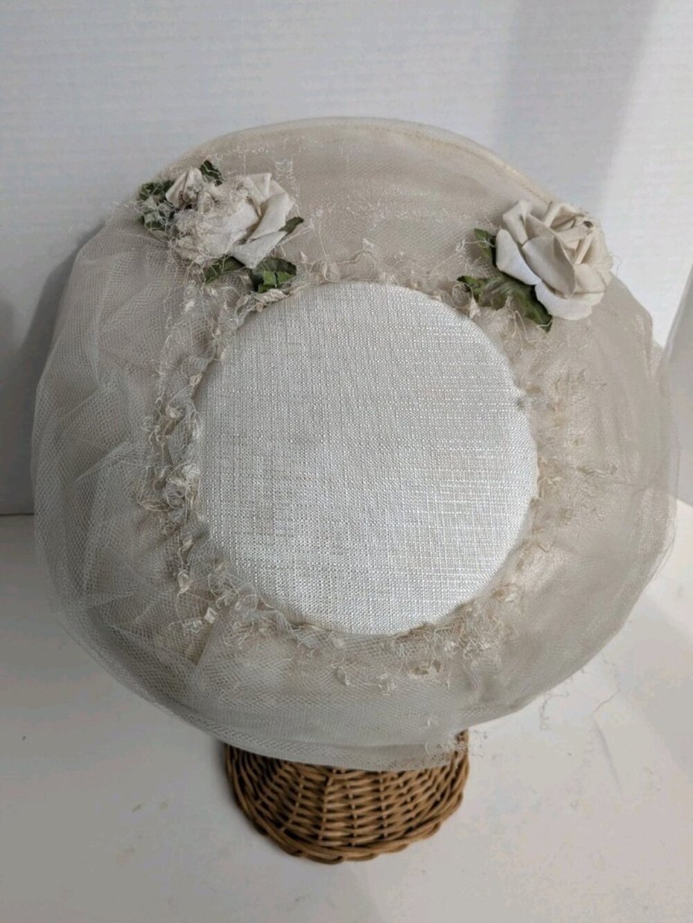 Vintage 1950s Henry G Ross Cocktail Tilt Hat Netting Rose Trim Derby Platter Hat